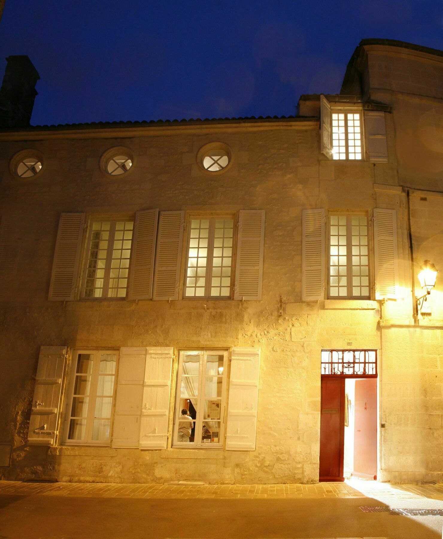 La Porte Rouge Chambres Dhotes Saintes Exterior photo